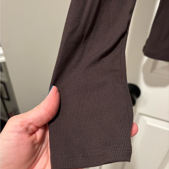 Athleta Ribbed Crew - Picture 3 of 3